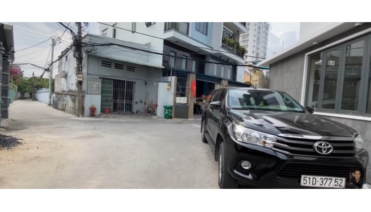 Lô đất lớn gần Ga Metro, Trường Thọ, Thủ Đức, 703m2, chỉ 29.9 Tr/m2, giá 21 tỷ, LH 0915128329